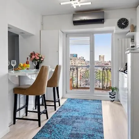 Panoramic Unirii Square