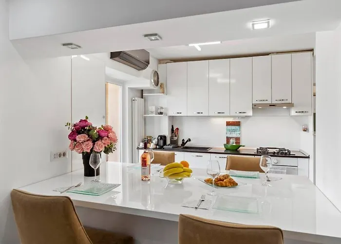 Panoramic Unirii Square