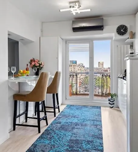 Panoramic Unirii Square