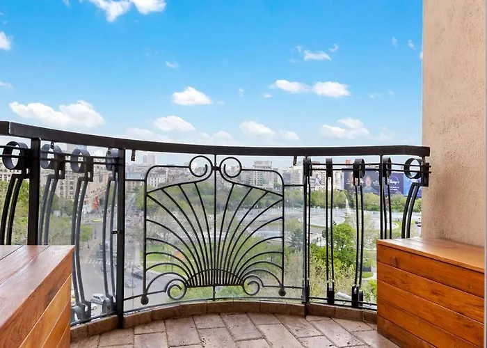 Panoramic Unirii Square